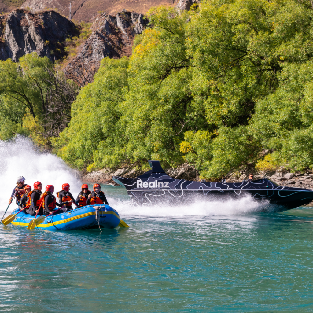 Kawarau River Rafting jet boat spins